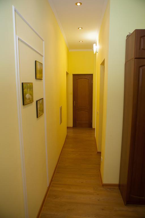 Apartment In 2 Min From Poznyaky Metro Station Kiev Eksteriør bilde